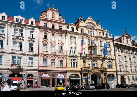 Prag, Tschechische Republik. Gebäude am Altstädter Ring Stockfoto