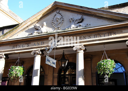 Die Trinkhalle zu unterzeichnen, die römischen Bäder, Bath, Somerset, England, Vereinigtes Königreich Stockfoto