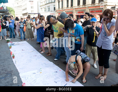 Michael Jackson-Schrein Piccadilly Circus London Stockfoto