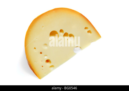 Stück Käse isoliert auf weiss Stockfoto