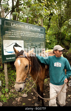 Laguna De Calderas Sicht und Karte. Nationalpark Vulkan Pacaya. Stockfoto