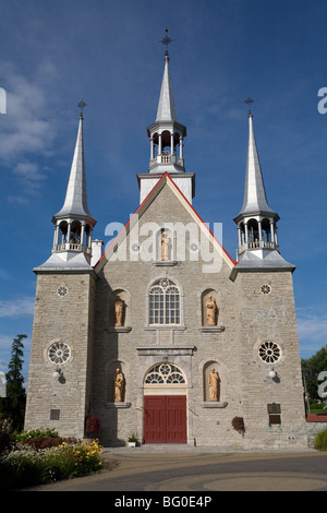 Außen von der römisch-katholischen Kirche von Ste-Famille, Ste-Famille, Ile d'Orléans Québec, Kanada. Stockfoto