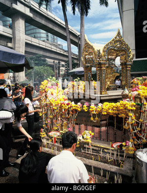 Erawan-Schrein in Bangkok, Thailand, Südostasien, Asien Stockfoto