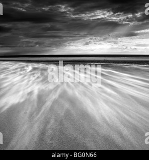 Sand weht über den Strand, Alnmouth, Alnwick, Northumberland, England, Vereinigtes Königreich, Europa Stockfoto