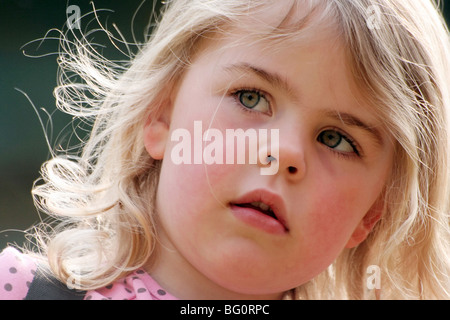 Drei Jahre altes Mädchen aus Schuss Stockfoto