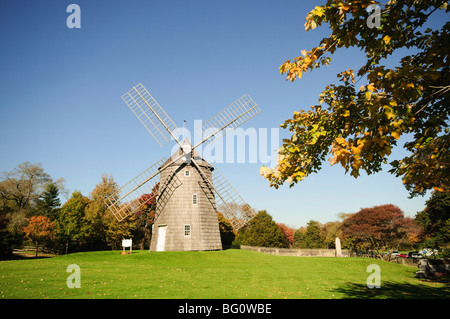 Alte Windmühle Haken, East Hampton, Hamptons, Long Island, New York State, Vereinigten Staaten von Amerika, Nordamerika Stockfoto