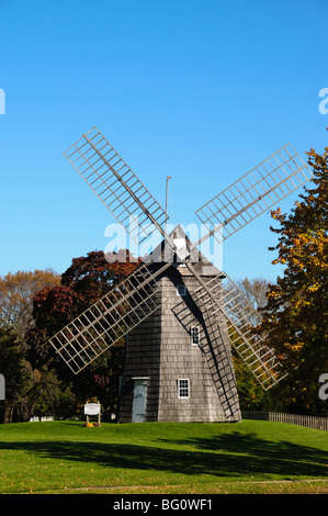 Alte Windmühle Haken, East Hampton, Hamptons, Long Island, New York State, Vereinigten Staaten von Amerika, Nordamerika Stockfoto