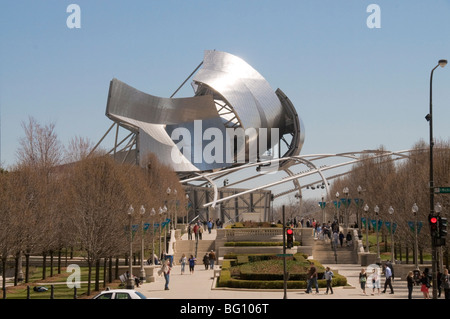 Jay Pritzker Pavilion, entworfen von Frank Gehry, Millennium Park, Chicago, Illinois, Vereinigte Staaten von Amerika, Nordamerika Stockfoto