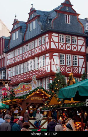 Weihnachtsmarkt (Weihnachtsmarkt), Frankfurt, Hessen, Deutschland, Europa Stockfoto