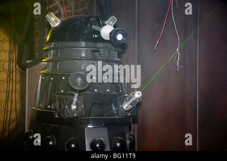 Dalek feuern Laser, Dr Who Stockfoto