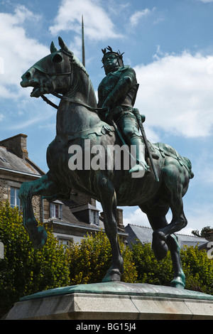 Statue von Bertrand du Guesclin, Place du Guesclin, Dinan, Côte d ' Armor, Bretagne, Frankreich Stockfoto