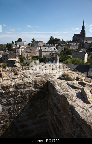 Blick von der Stadt Mauer, Dinan, Côte d ' Armor, Bretagne, Frankreich Stockfoto