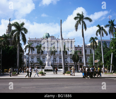 Parque Central und Hotel Inglaterra, Havanna, Kuba, Karibik, Mittelamerika Stockfoto