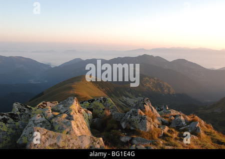 Blick nach Norden vom Dumbier Peak in der niedrigen hohe Tatra Slowakei Stockfoto