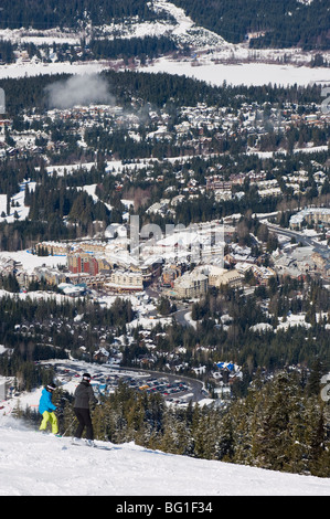 Skifahrer im Whistler Mountain Resort, Austragungsort der 2010 Olympischen Winterspiele, Britisch-Kolumbien, Kanada, Nordamerika Stockfoto