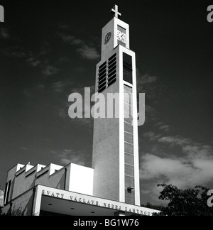 Welt zu reisen. Moderne Kirche St.-Wenzels in Vrsovice in Prag in der Tschechischen Republik in Osteuropa. Kultur-Geschichte-Traveller Stockfoto