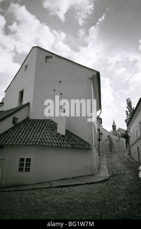 Welt zu reisen. Burgviertel Hradschin in der alten Stadt Prag in der Tschechischen Republik in Osteuropa. Kultur-Geschichte-Traveller-Fernweh Stockfoto