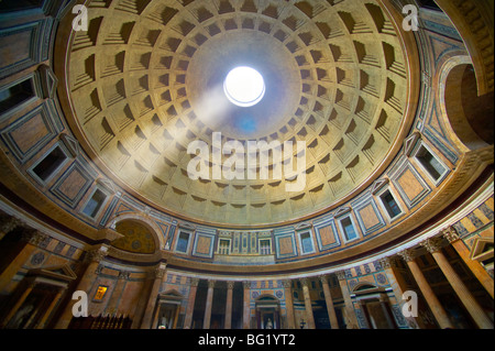 Pantheon Kuppel Innenraum, Rom Stockfoto