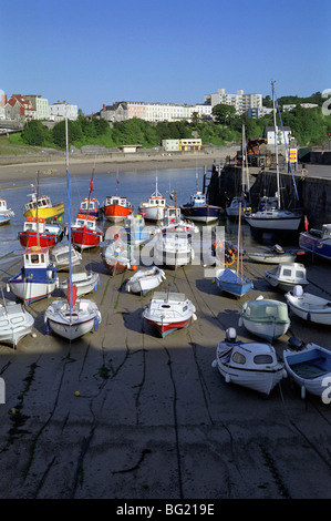 Tenby Ansicht Pembrokeshire Küste Meer Hafenstadt Süden wales uk gb Stockfoto
