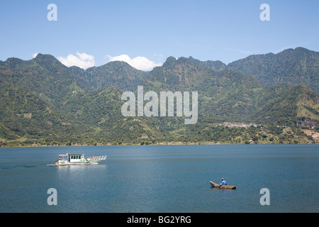 Boatstour am Lake Atitlan, Guatemala. Stockfoto