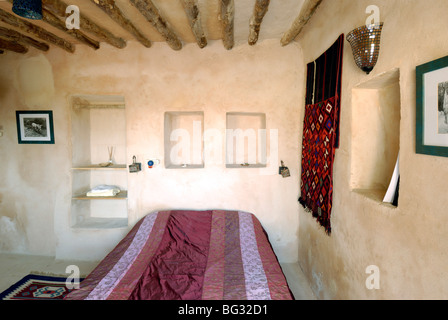 Interieur eines modernen Hauses gebaut aus heimischem Material mit traditionellen Bauweisen, Shivta, Negev, Israel Stockfoto