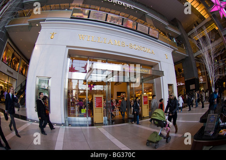 Williams-Sonoma speichern im Time Warner Center in New York auf Sonntag, 29. November 2009. (© Richard B. Levine) Stockfoto