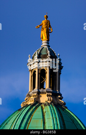 Schottland, Edinburgh, Bank of Scotland. Florentinischen Stil zentrale Kuppel auf der Royal Bank of Scotland-Gebäude befindet sich auf dem Hügel Stockfoto