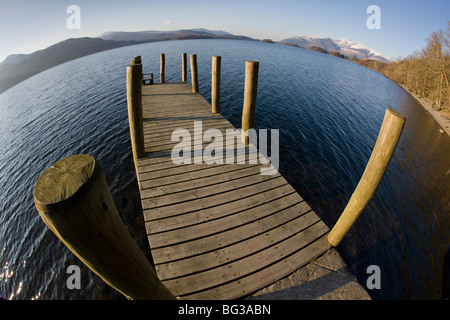 Fisheye Aufnahme von Steg auf Derwentwater, The Lake District, Cumbria Stockfoto