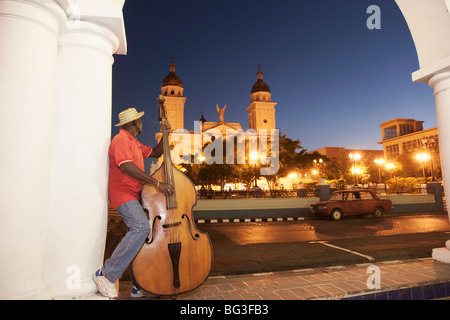 Bassist, Santiago De Cuba, Kuba, Westindische Inseln, Mittelamerika Stockfoto