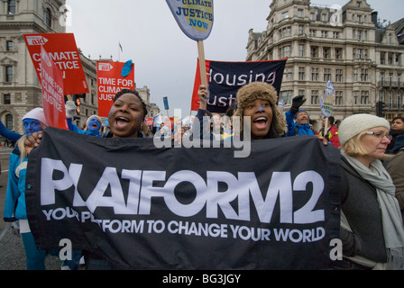 50.000 fordern Maßnahmen gegen den Klimawandel auf die Welle, die größte jemals UK Klimawandel März in London. 5. Dezember 2009 Stockfoto