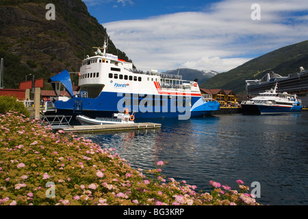 Ferry Terminal, Flam Village, Sognefjorden, westlichen Fjorden, Norwegen, Skandinavien, Europa Stockfoto