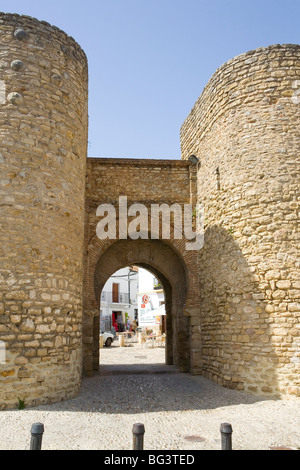 Almocabar Tor, Ronda, Malaga Provinz, Andalusien, Spanien, Europa Stockfoto