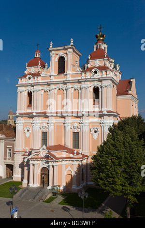 St. Kasimir-Kirche und die Jesuiten-Kloster in Altstädter Ring, Vilnius, Litauen, Baltikum, Europa Stockfoto