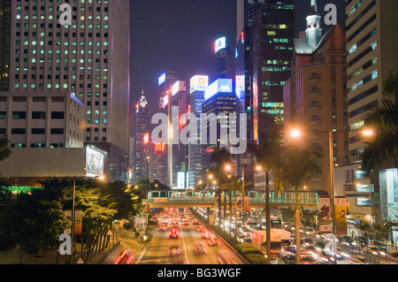 Autobahn läuft entlang der Hafen von Hong Kong Stockfoto