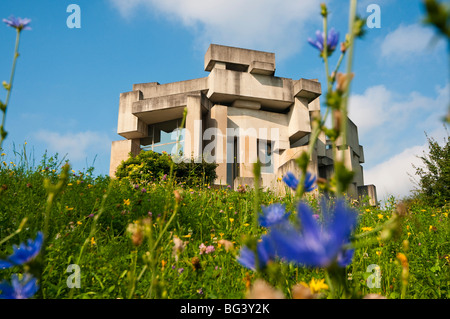 Kirche Zur Heiligsten Dreifaltigkeit von Fritz Wotruba (1976), Wien, Österreich | Wotruba Kirche, Donau, Wien, Österreich Stockfoto