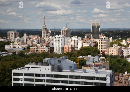 Argentinien, Provinz Mendoza, Mendoza, Blick auf die Stadt von oben Plaza Italia, tagsüber Stockfoto