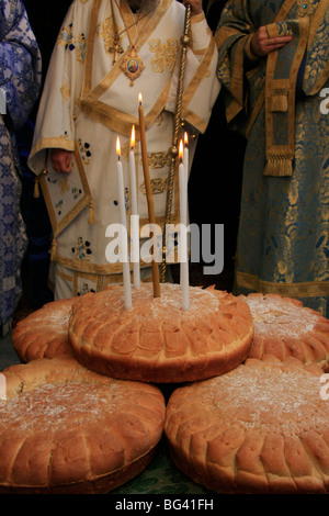 Israel, Jerusalem, griechisch orthodoxe Himmelfahrt Zeremonie an der Himmelfahrt-Kapelle auf dem Ölberg Stockfoto