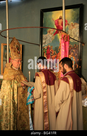 Israel, Jerusalem, armenische orthodoxe Himmelfahrt Zeremonie an der Himmelfahrt-Kapelle auf dem Ölberg Stockfoto