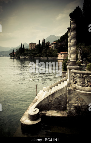 Italien, Lombardei, Seen, Comer See, Varenna, Villa Monastero, Gärten und am Seeufer Stockfoto