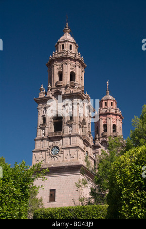 Blick von der Plaza de Armas von der Kathedrale von Morelia, Morelia, Michoacan, Mexiko, Nordamerika Stockfoto