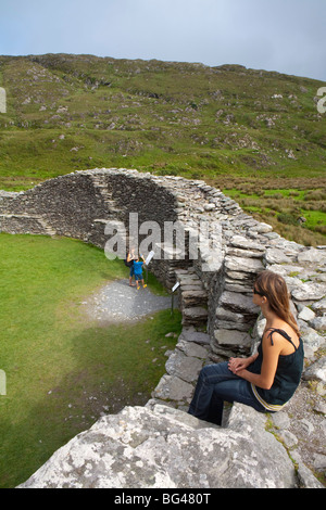 Staigue Fort, Iveragh-Halbinsel, Ring of Kerry, Co. Kerry, Irland, Herr Stockfoto