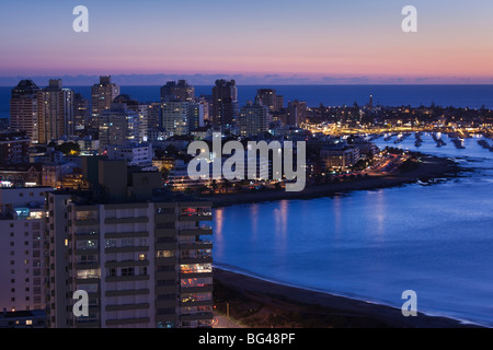 Uruguay, Punta del Este, Abend Luftbild Stockfoto