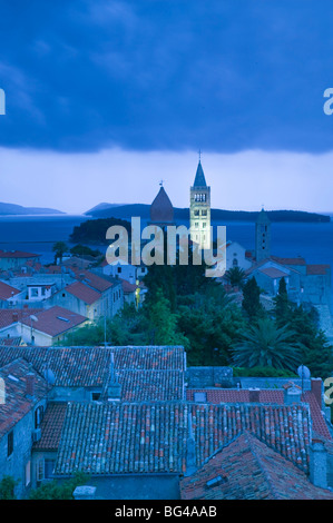 Kroatien, Kvarner Region, Insel Rab, Stadt Rab, Kirchen der Stadt Rab vom 7. Jahrhundert Glockenturm der Kirche von St. John Stockfoto