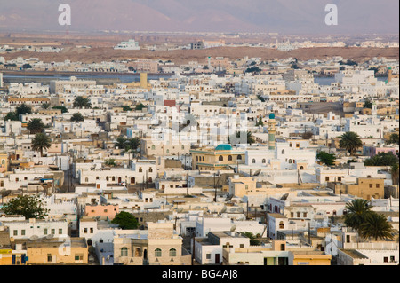 Oman, Sharqiya Region, Sur, Blick von Ayajh Türme Sur Stadt Stockfoto