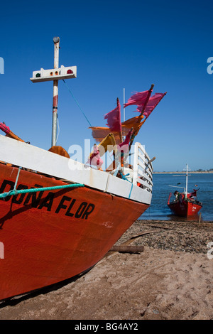 Uruguay, Faro Jose Ignacio, Atlantik Ferienort, Angelboot/Fischerboot Stockfoto