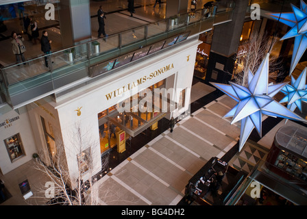 Williams-Sonoma speichern im Time Warner Center in New York auf Sonntag, 29. November 2009. (© Richard B. Levine) Stockfoto