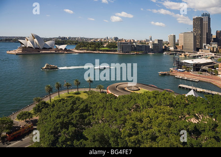 Blick vom Hafen Brücke über Dawes Point auf das Opera House und Circular Quay, Sydney, New South Wales, Australien Stockfoto