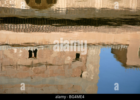 Hof des der Myrten, Comares Palast, Palacios Nazaries, Nazrid Paläste, die Alhambra, Granada, Andalusien, Spanien Stockfoto