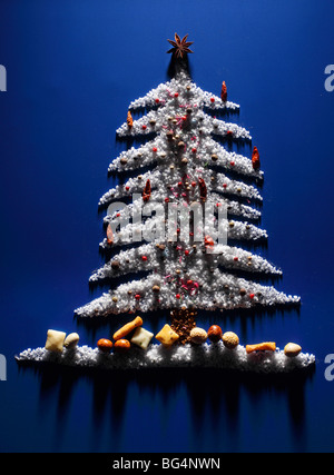 Essen würzigen Weihnachtsbaum Pfeffer Salz essen Essen Mahlzeit Menü lecker lecker zuckerhaltigen Süßigkeiten Bonbon Zucker wenig Futter füttern Stockfoto