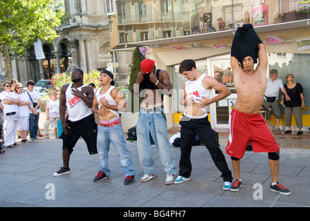 Teilnehmer in das jährliche Theaterfestival von Avignon, Avignon, Provence, Frankreich Stockfoto